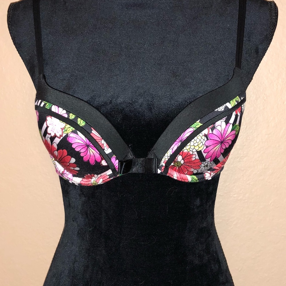 Victoria Secret Very Sexy Push-up 32A